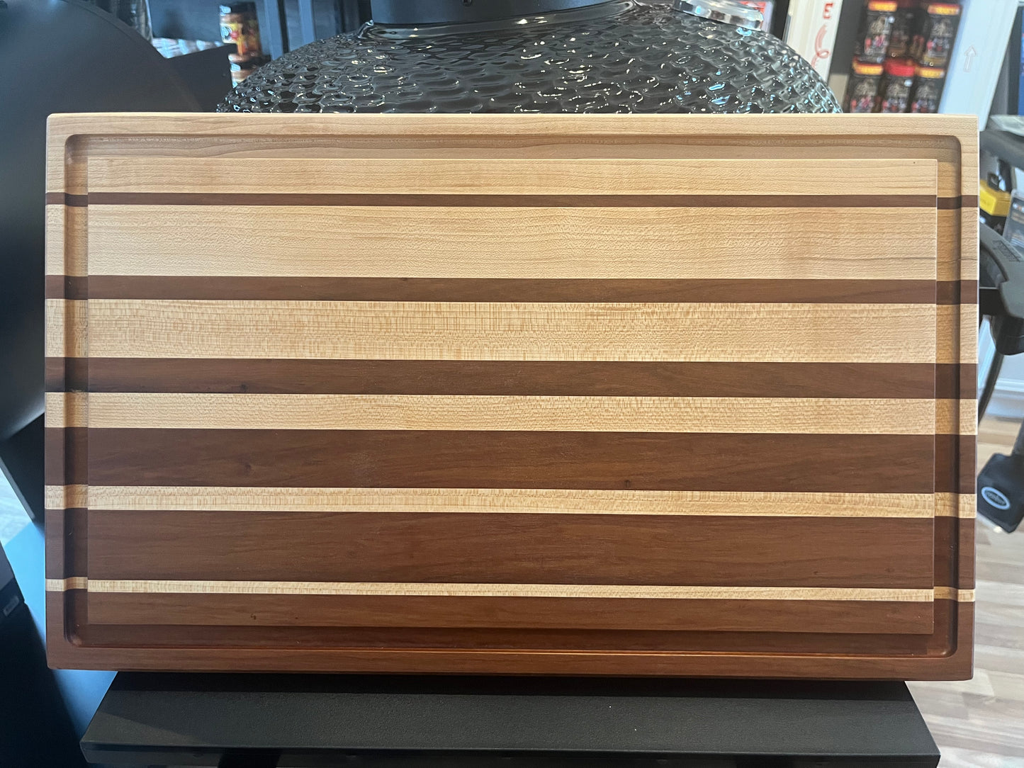 Custom Wood Cutting Boards